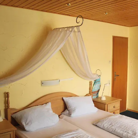 Grafenfels 3* Lemberg